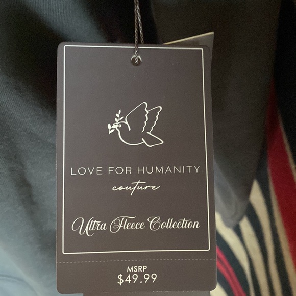 Love for Humanity Couture Crewneck Sweatshirt sz am - Picture 4 of 4